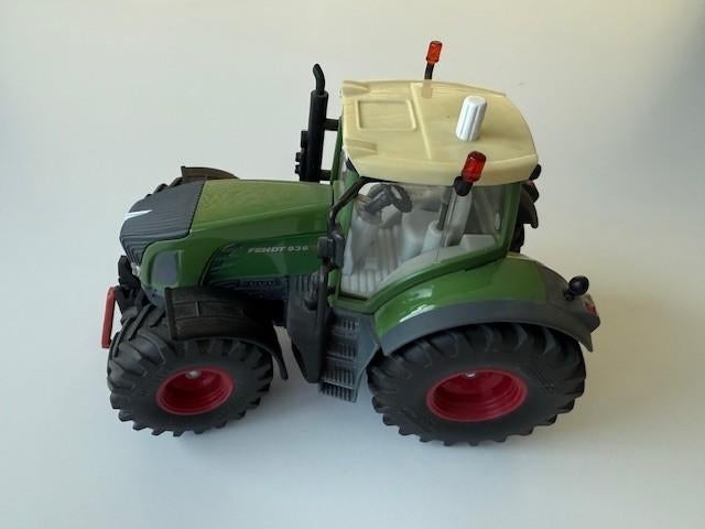 Siku - Fendt 936, Ophalen, Zo goed als nieuw, Tractor of Landbouw, SIKU