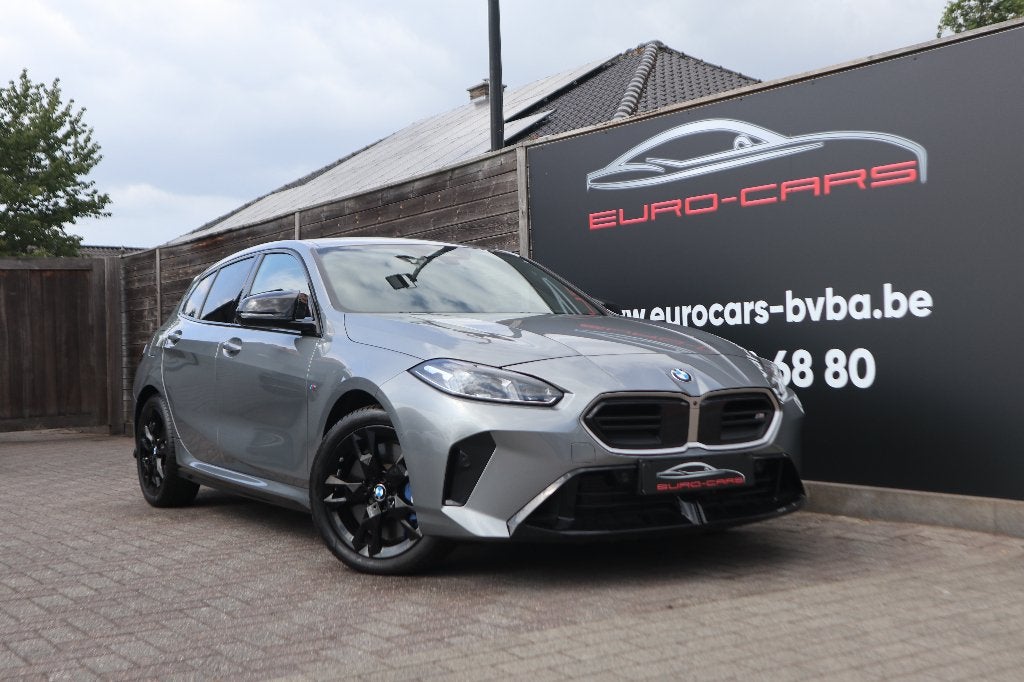 135 M x-Drive /Headup/h&k/Leder/360°/3D weergave / new !!, Auto's, Automaat, 1 Reeks, 174 g/km, 4 cilinders
