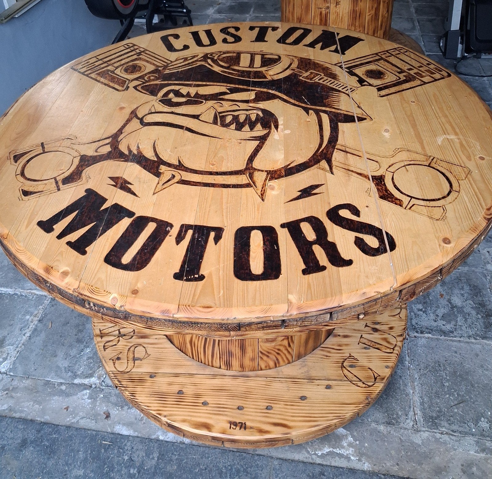 Gepersonaliseerde motor tafel, Motoren, Accessoires | Koffers en Tassen, Ophalen