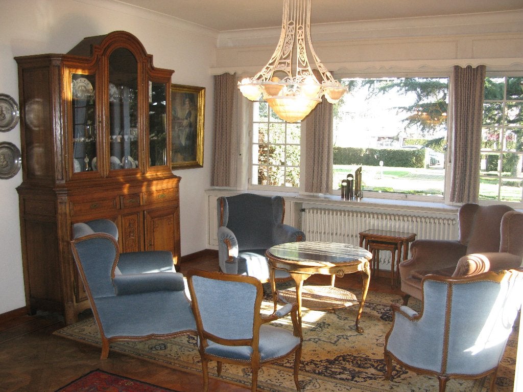 Mooie negendelige smeedijzeren luster, Ophalen