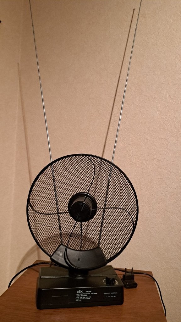 Antenne intérieure, avec amplificateur, intérieure, Enlèvement, Comme neuf
