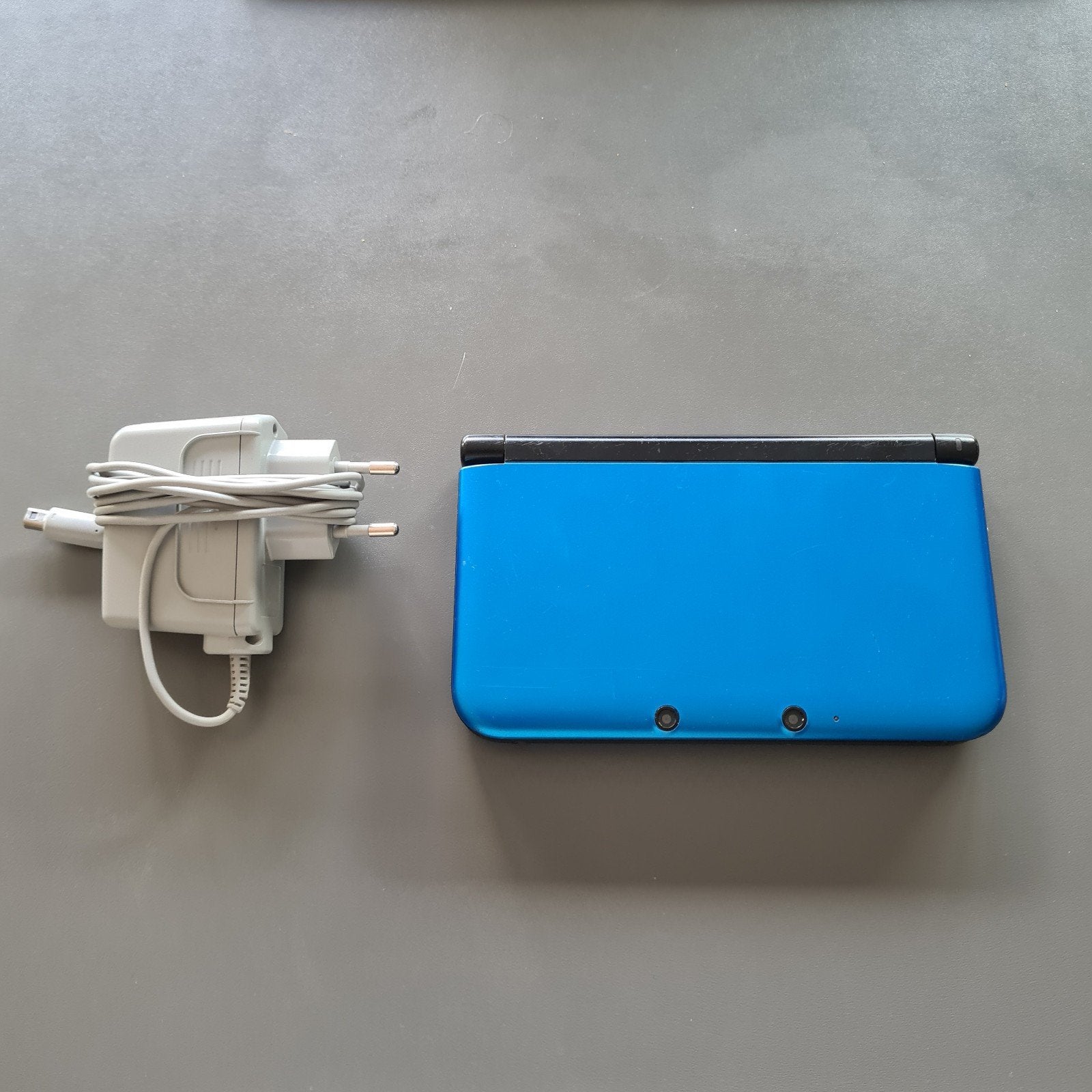 Nintendo 3DS XL Blaiw met lader., Games en Spelcomputers, Ophalen of Verzenden, Zo goed als nieuw, Blauw, 3DS XL