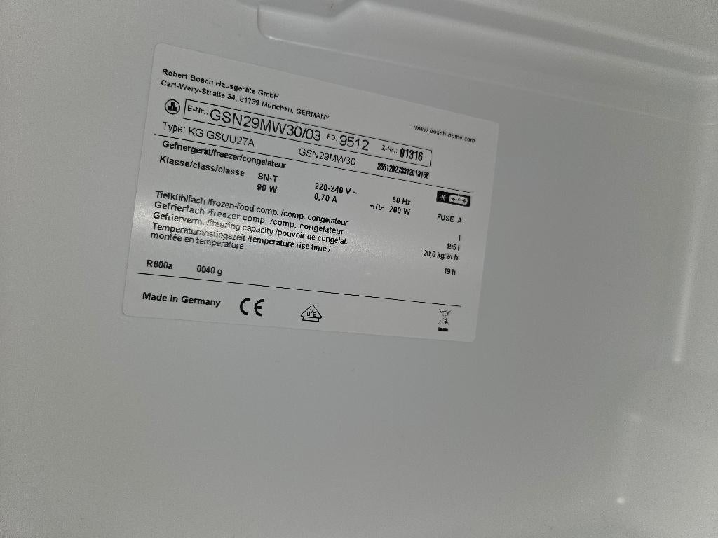 Diepvries bosch 195 liter, Elektronische apparatuur, Zo goed als nieuw, 140 tot 160 cm, Ophalen, Vrieskast
