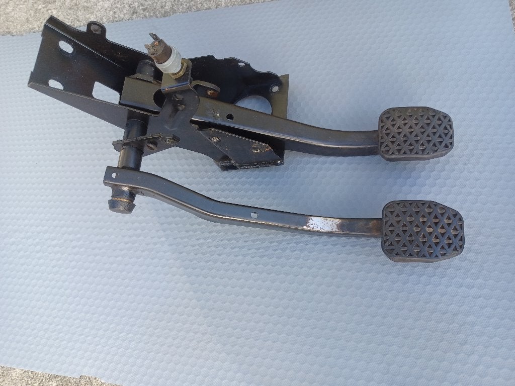 BMW e30 pedalenset / pedalenbox, Enlèvement, Utilisé, BMW
