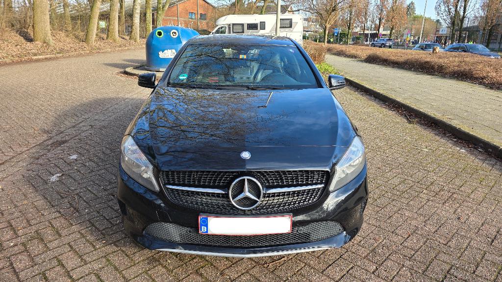 Mercedes-Benz A180d, Auto's, Mercedes-Benz, Zwart, Overige kleuren, 5 deurs, Particulier