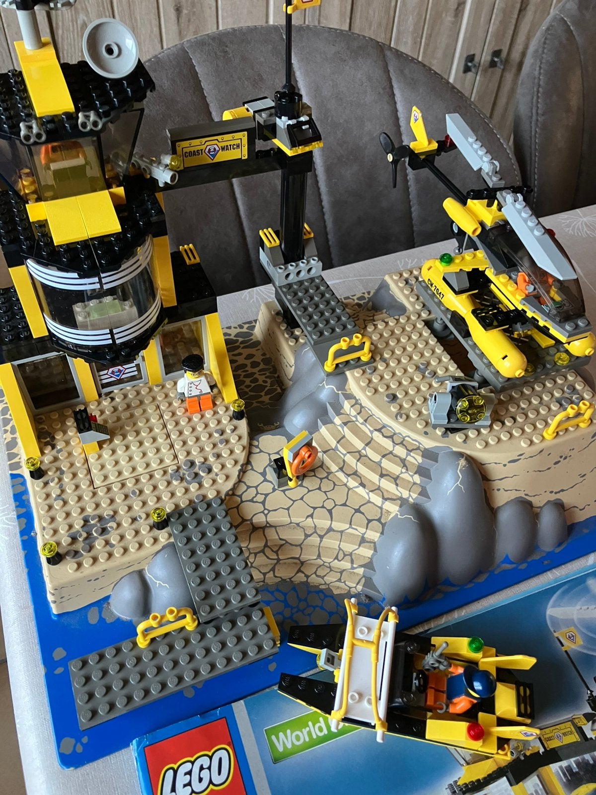 Lego world city 7047 cost watch HQ, Enlèvement, Utilisé, Lego, City