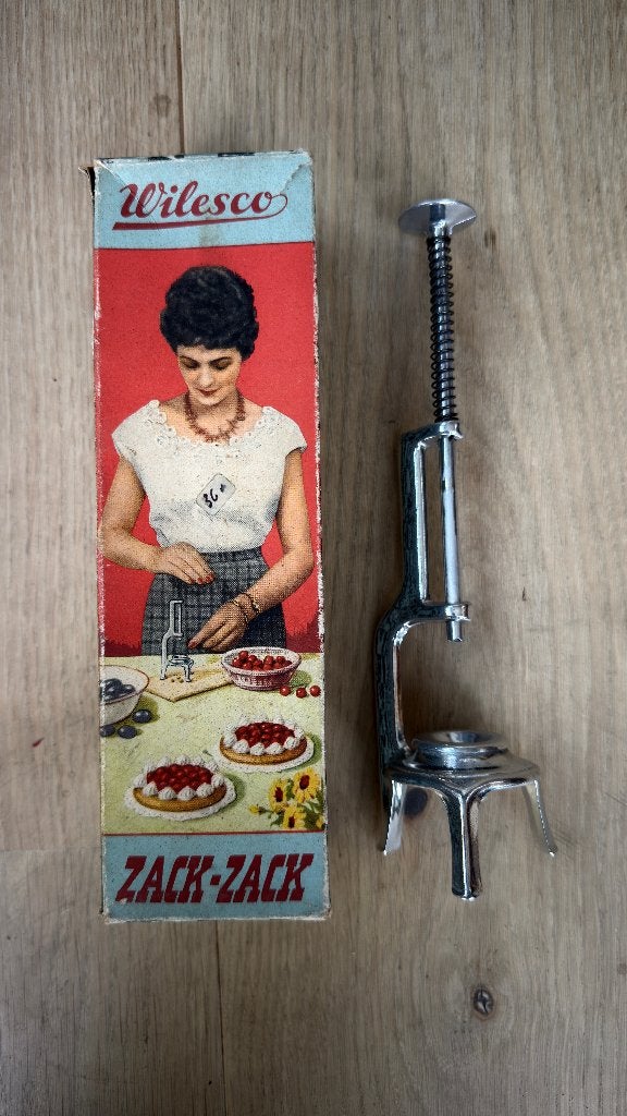 Vintage Wilesco “Zack-Zack” kersenontpitter, Collections, Enlèvement ou Envoi, Autres types
