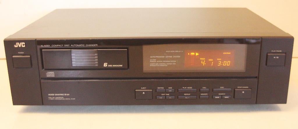 JVC CD-Speler Met Cassette Voor 6 CD's / Model XL-M301, Ophalen of Verzenden, Zo goed als nieuw, JVC, Wisselaar