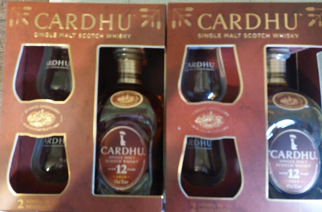 2 Wisky Cardhu 12ans, Collections, Verres & Petits Verres, Neuf, Autres types, Enlèvement ou Envoi