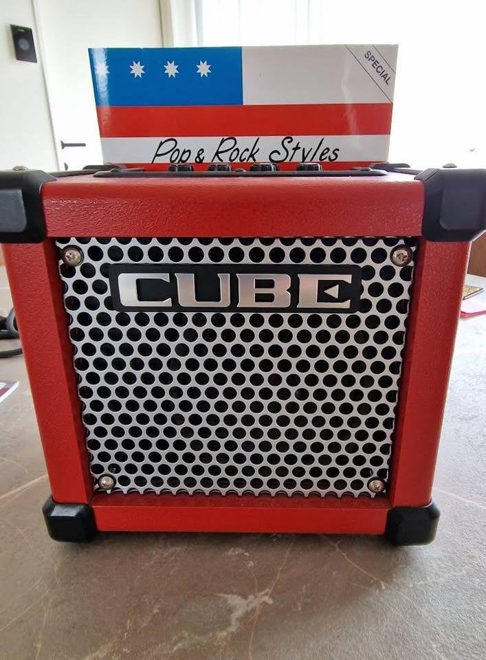 Cube gitaarversterker Rood, Musique & Instruments, Amplis | Basse & Guitare, Enlèvement, Comme neuf, Guitare