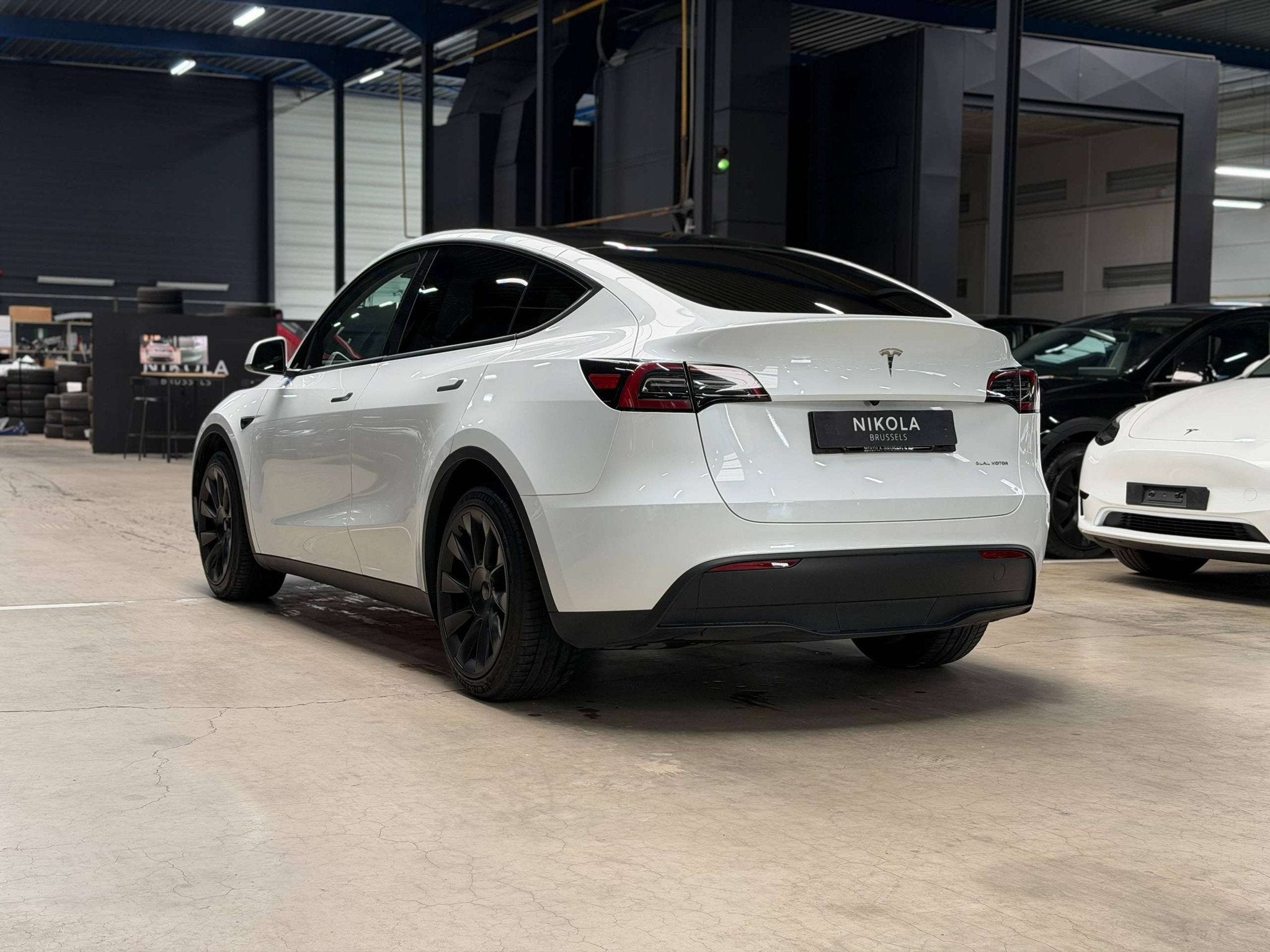 Tesla Model Y LONG RANGE - ALL WHEEL DRIVE - HIGHWAY AUTOPIL, Autos, 378 kW, Achat, Entreprise, Noir