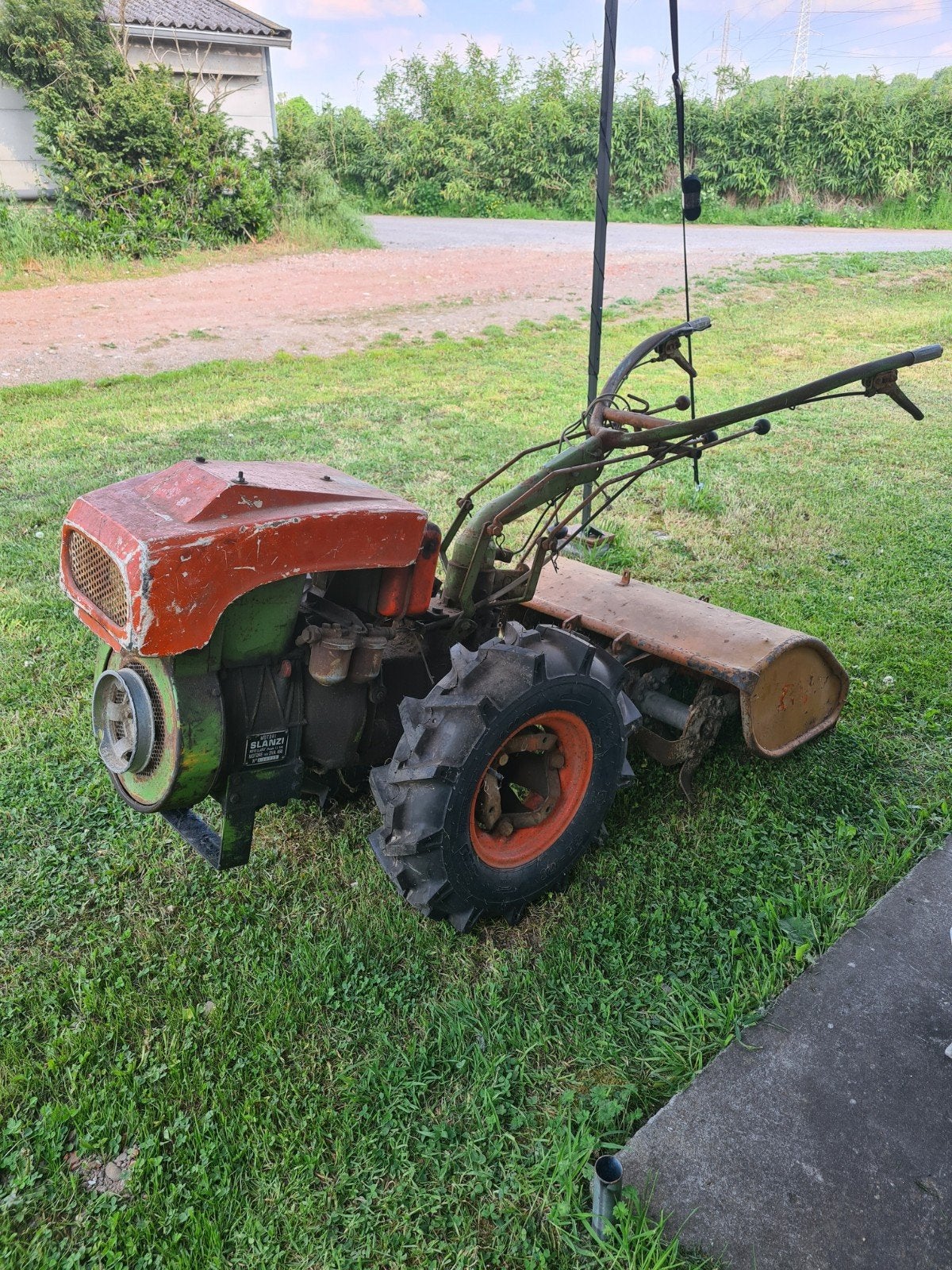 Motokulteur zie foto nieuwe banden, Enlèvement ou Envoi