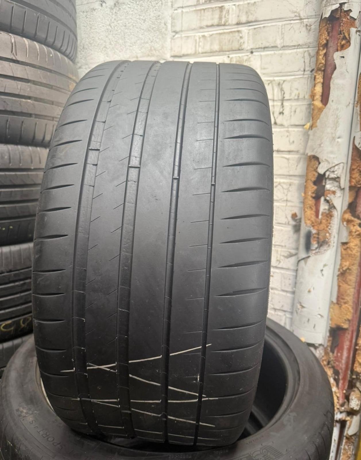 325 35 25 Michelin avec montage et équilibrage, Autos : Pièces & Accessoires, Commande, Enlèvement