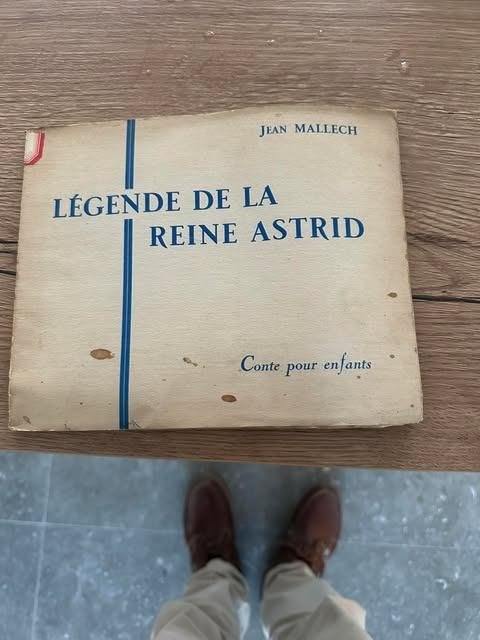 Jean Mallech lègende de la reine Astrid conte pour enfants, Collections, Magazine ou livre, Reine astrid, Enlèvement, Utilisé