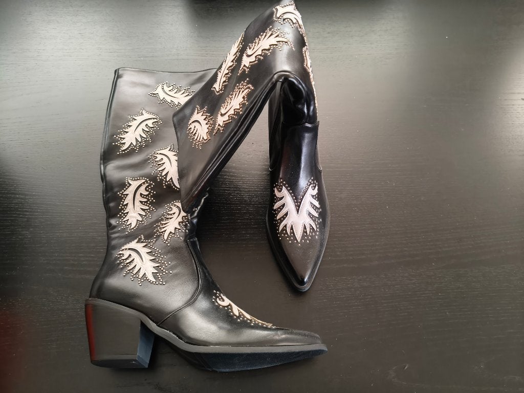 Zwart/witte lange laarzen maat 40 (zgan), Kleding | Dames, Schoenen, Ophalen of Verzenden, Zo goed als nieuw, Zwart