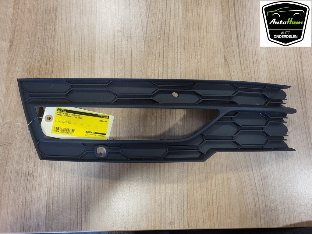 PARE-CHOCS PART AVANT GAUCHE Skoda Octavia Combi (NXAC), Utilisé, Avant, Skoda, Pare-chocs