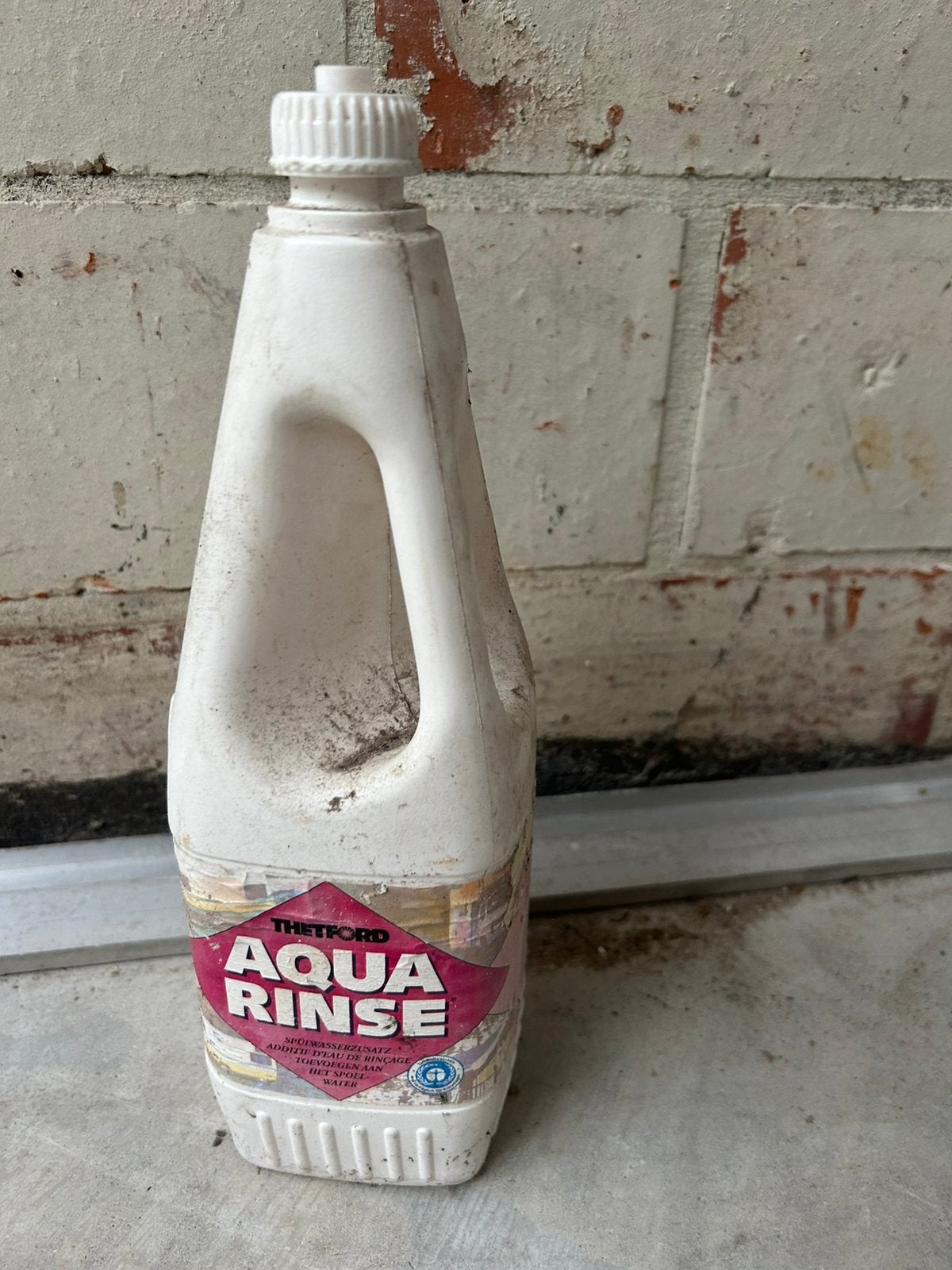 Gratis fles om toe te voegen aan spoelwater campingtoilet, Huis en Inrichting, Schoonmaakartikelen, Ophalen