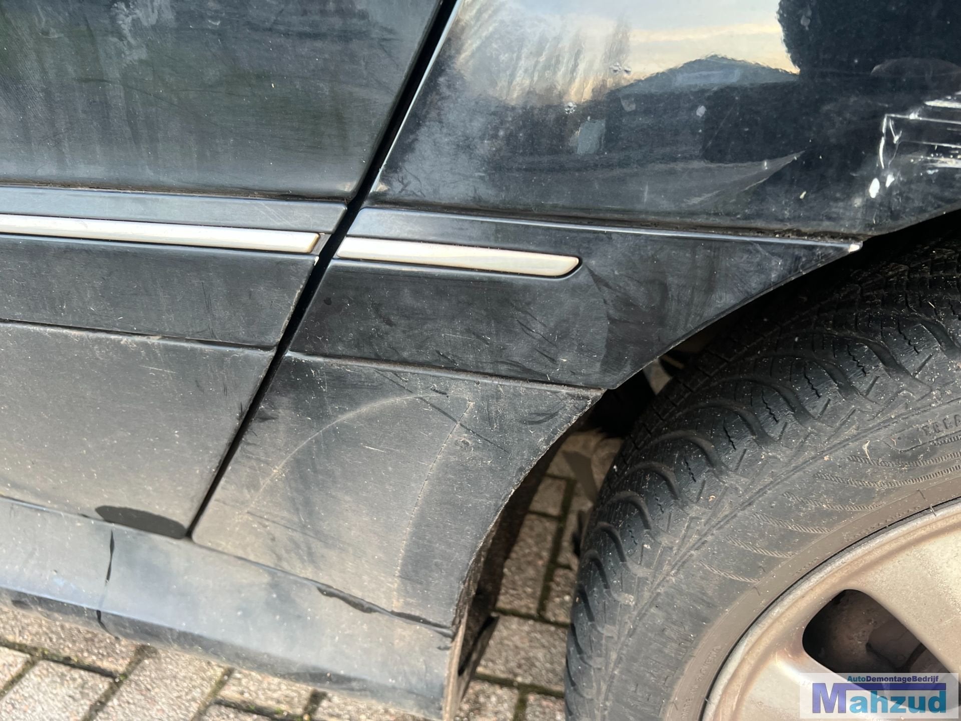 Baguette d corative gauche noire 191 pour Mercedes Classe B, Autos : Pièces & Accessoires, Mercedes-Benz AG, Mercedes-Benz, Utilisé