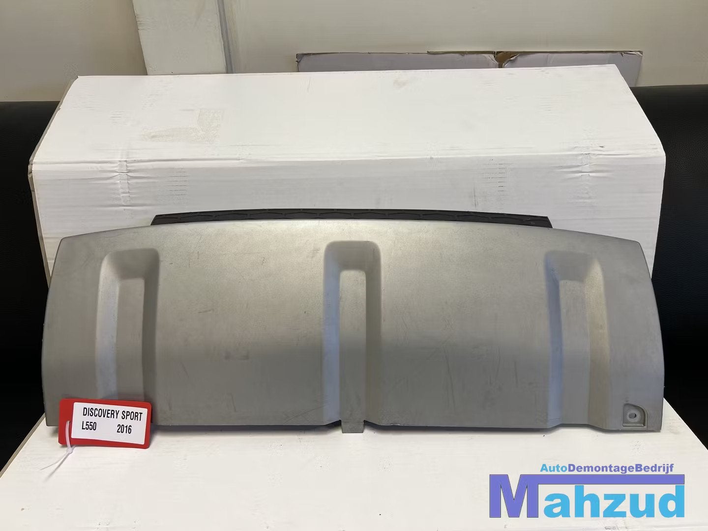 LAND ROVER DISCOVERY Sport L550 grijs diffuser 2015+ FK7217F, Dpoffice@jaguarlandrover.com, Abbey Road, Whitley 1
CV3 4LF  Coventry