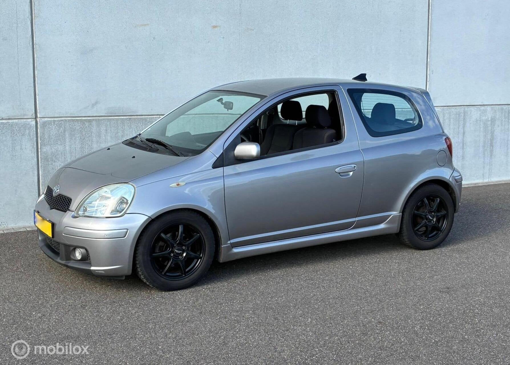 Toyota Yaris 1.5 VVT-i T-Sport AIRCO NAP, Auto's, Airconditioning, Gebruikt, 4 cilinders, 400 kg