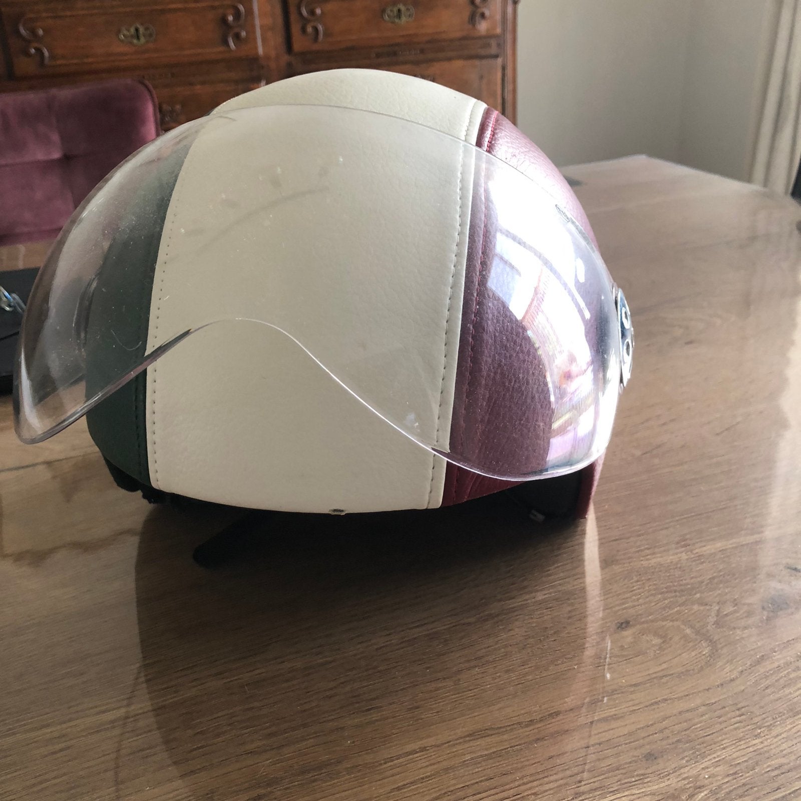 Vespa helm, Ophalen, Zo goed als nieuw