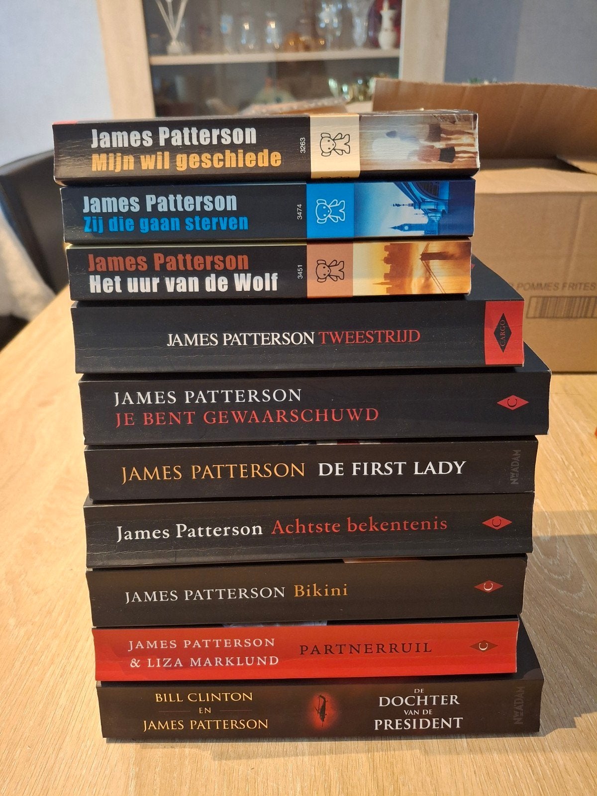 Lot van 10 boeken, Enlèvement