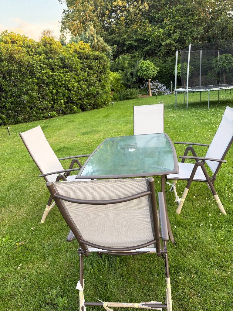 Tuintafel met glazen blad + 4 verstelbare tuinstoelen, Tuin en Terras, Tuinsets en Loungesets, Ophalen, Nieuw, 4 zitplaatsen, Tuinset