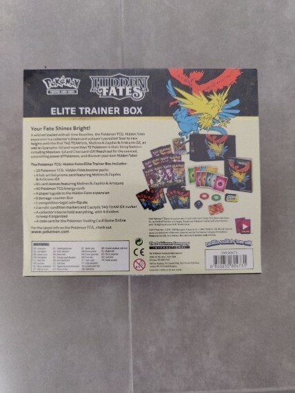 Hidden Fates – Elite Trainer Box, Hobby en Vrije tijd, Ophalen of Verzenden, Nieuw, Boosterbox