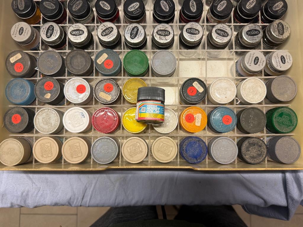 Peinture Hobby Color, Enlèvement ou Envoi, Utilisé