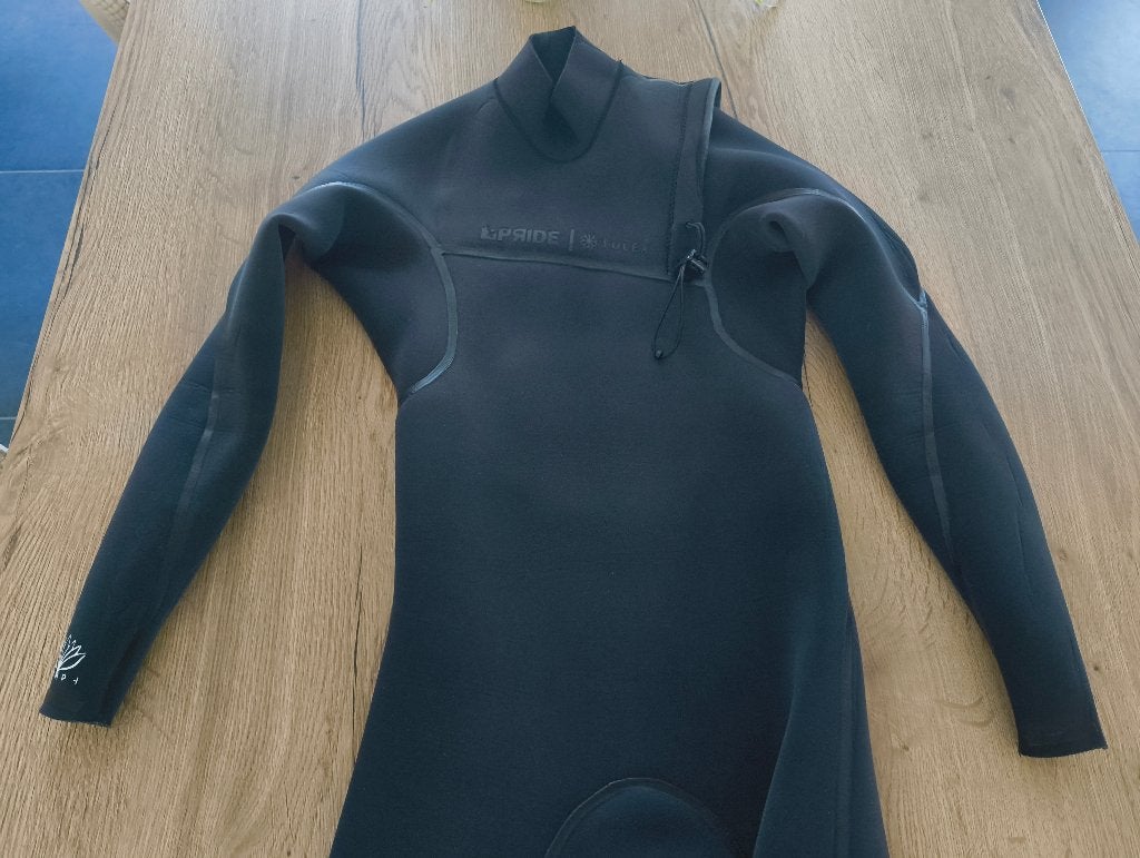 Pride Nymph wetsuit 4/3, Sports nautiques & Bateaux, Vêtements nautiques, Pride, Enlèvement ou Envoi, Comme neuf, Homme