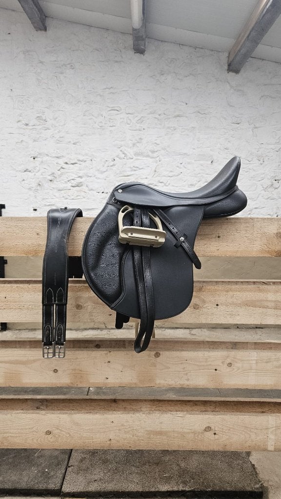 Selle Wintec 500, Animaux & Accessoires, Enlèvement, Utilisé, Autres espèces