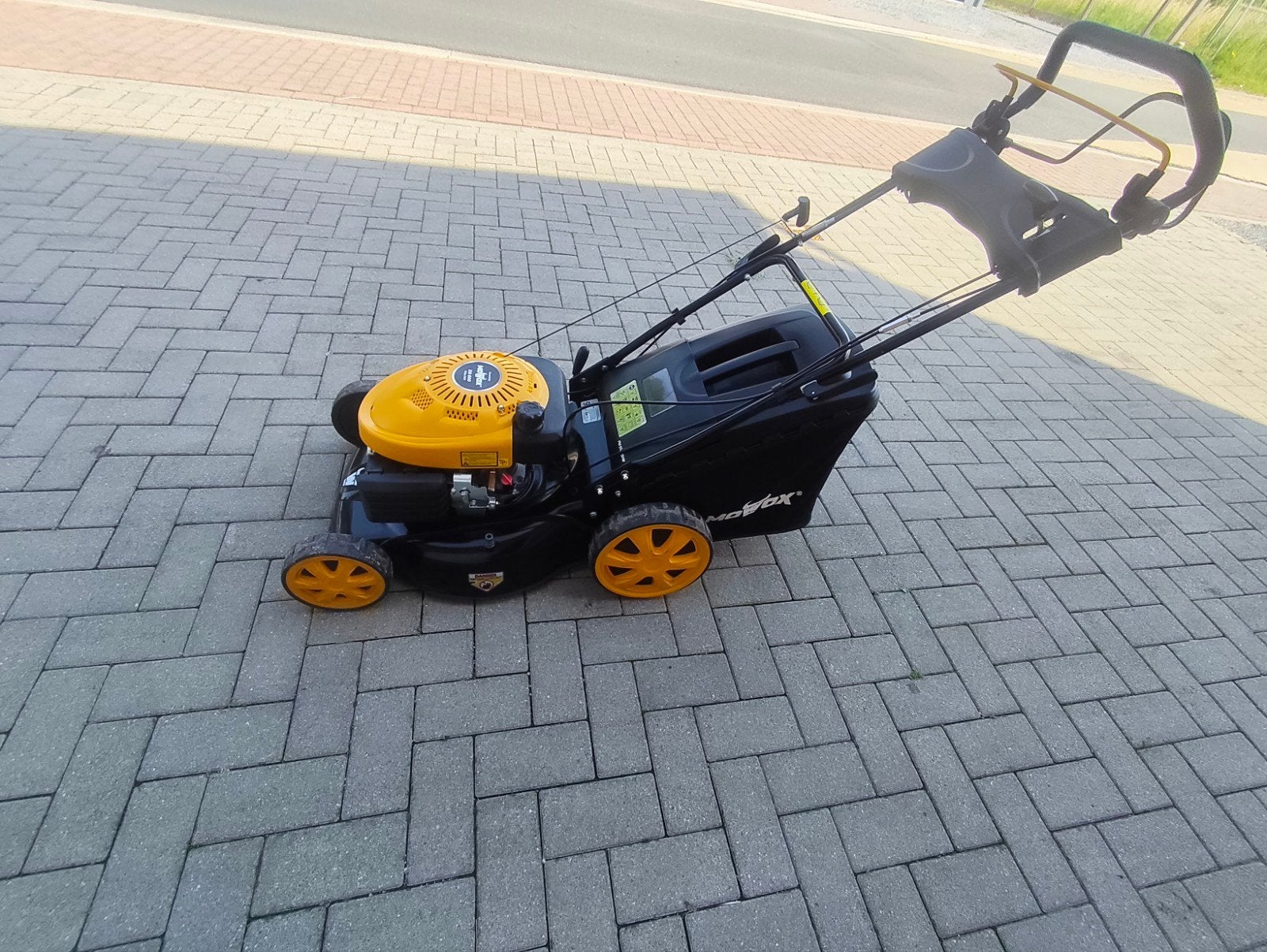 Grasmaaier nieuwstaat zelftrekker, Enlèvement
