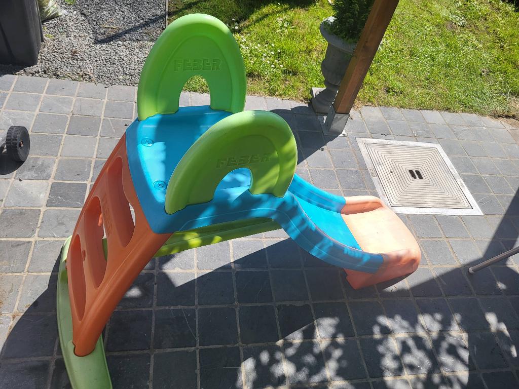 Feber glijbaan met wateraansluiting ., Kinderen en Baby's, Speelgoed | Buiten | Speeltoestellen, Ophalen, Gebruikt, Glijbaan