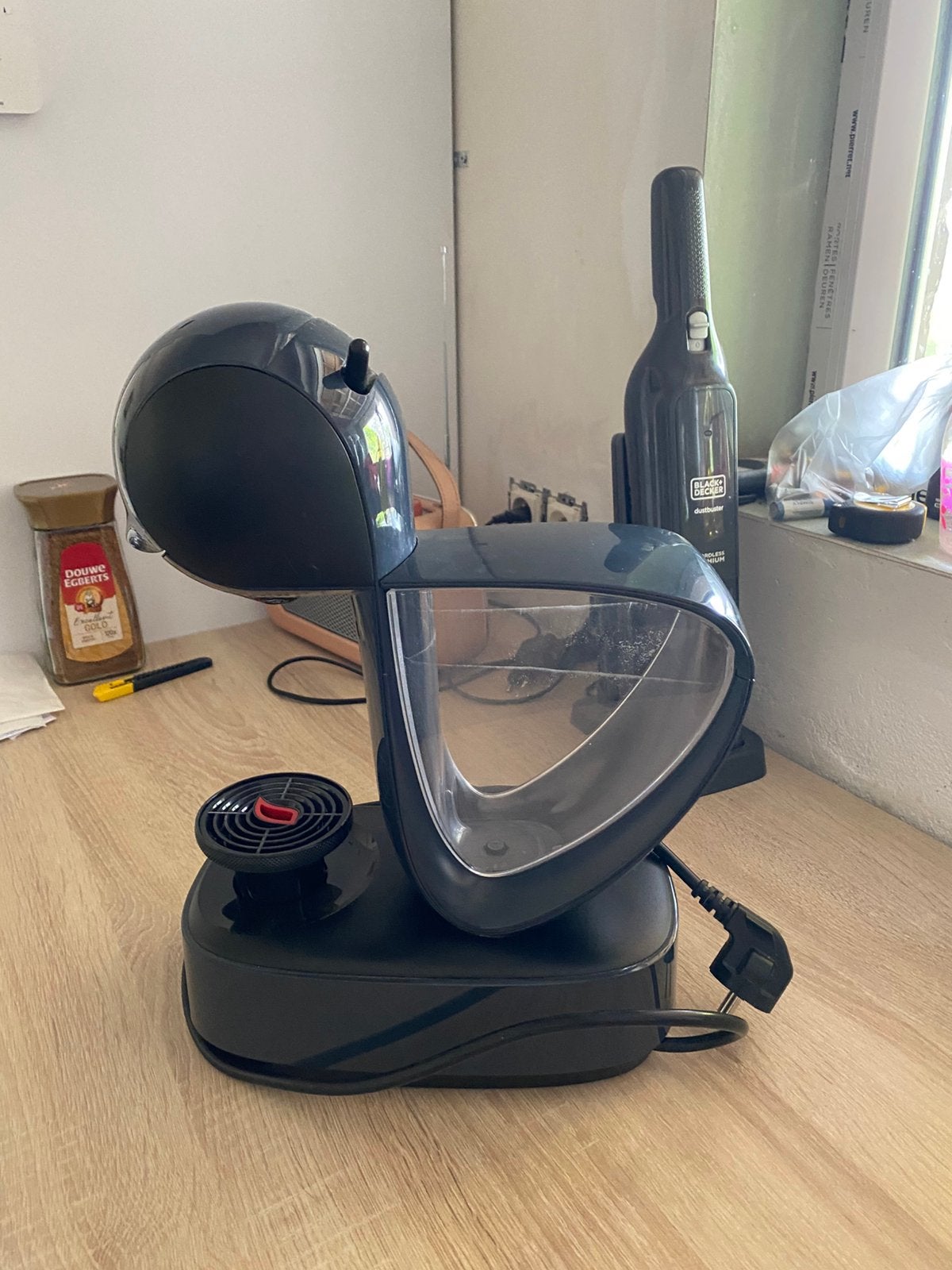 Zwarte Dolce Gusto, Enlèvement, Comme neuf