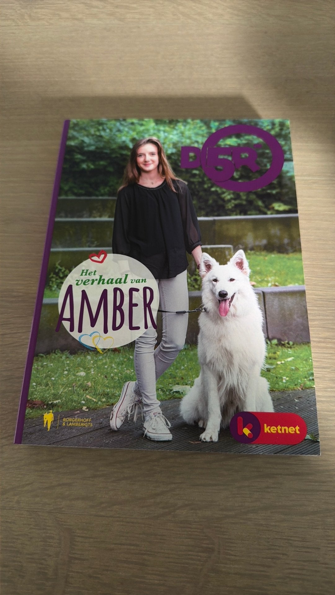 Nieuw!! Het verhaal van Amber D5R, Boeken, Ophalen of Verzenden, Nieuw