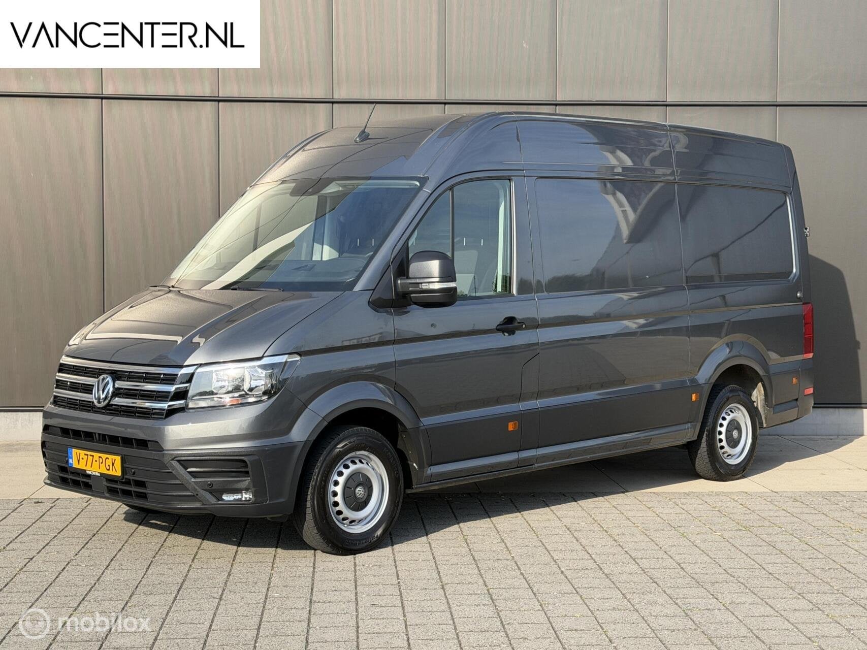 Volkswagen Crafter 2.0 TDI 140PK Automaat L3H3 Apple Carplay, Auto's, Stof, Gebruikt, 4 cilinders, Volkswagen