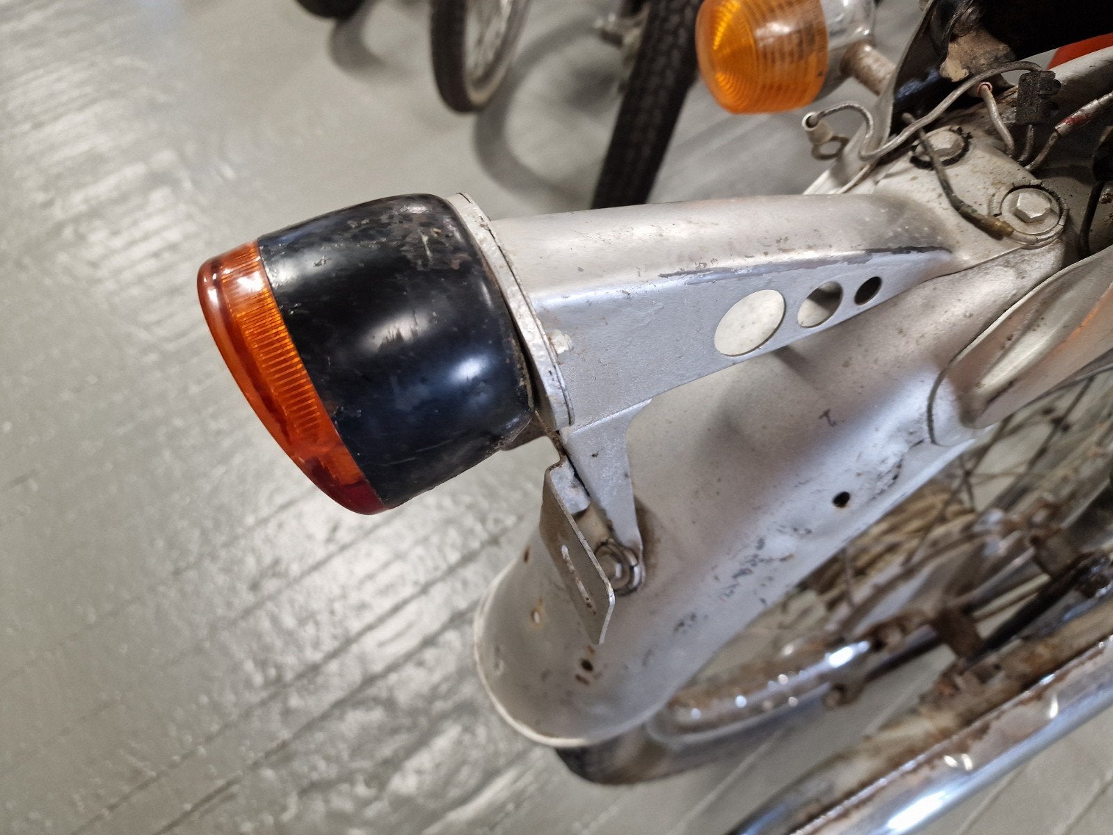 Suzuki A50 A50II AS50 Achterlicht op poot., Fietsen en Brommers, Ophalen of Verzenden