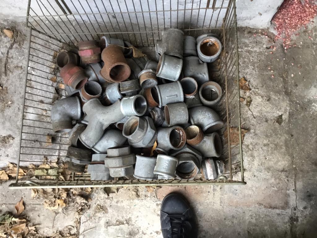 Galvanisee waterleidingsmateriaal, Ophalen, Zo goed als nieuw