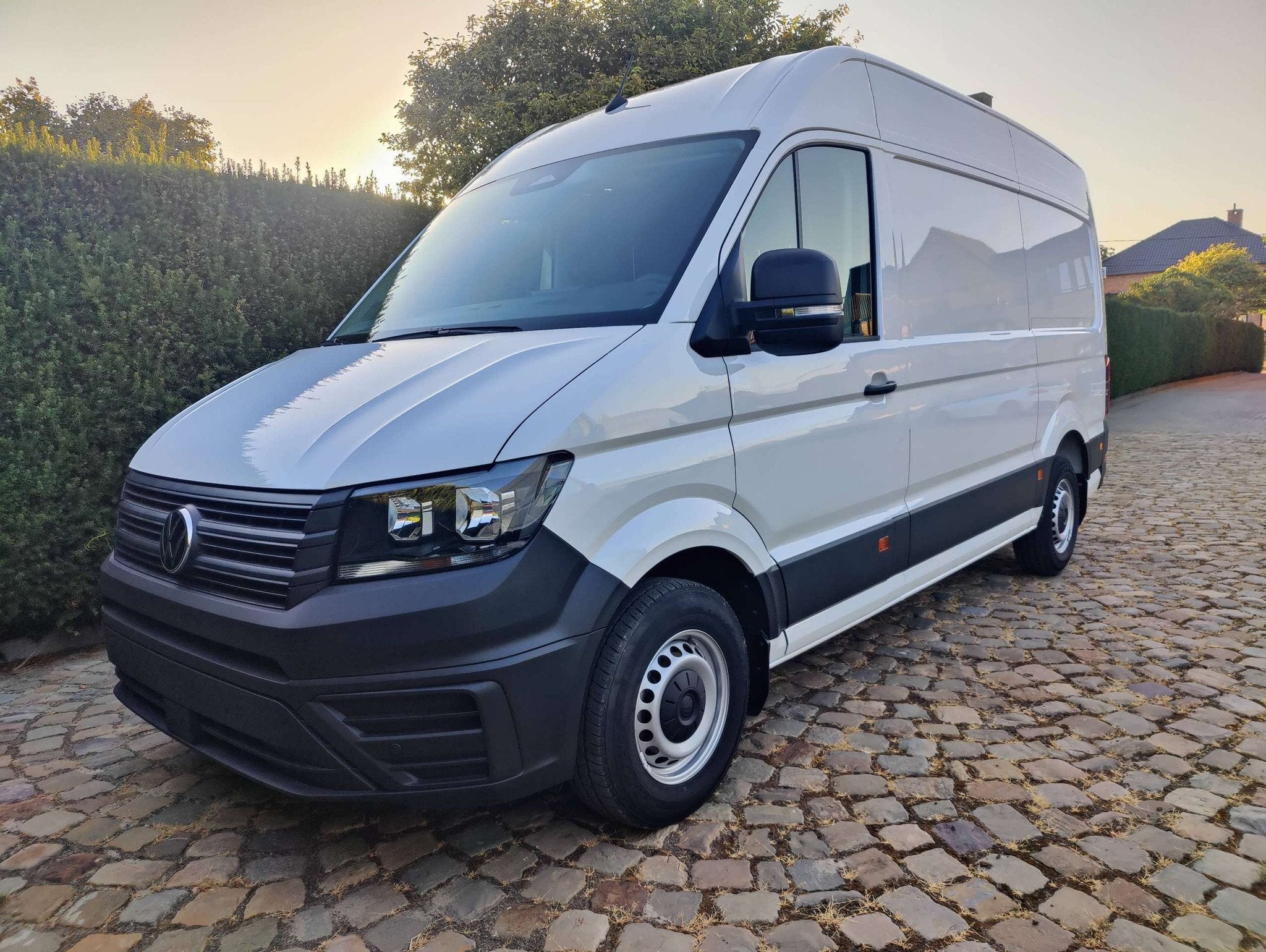Volkswagen Crafter Crafter 2.0 CR TDi L3H3 (bj 2025), Auto's, Voorwielaandrijving, Gebruikt, Zwart, 4 cilinders