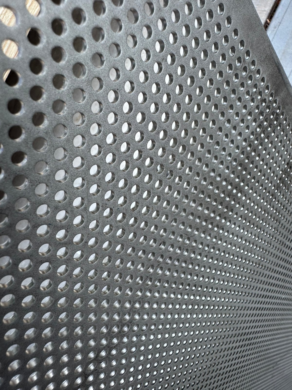 1 nieuw stuk RVS 304 geperforeerde plaat 125 cm x 85 cm 2 mm, Doe-het-zelf en Bouw, Ophalen, Nieuw