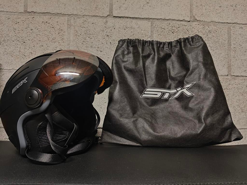 Skihelm STX. Size Small, Sport en Fitness, Ophalen