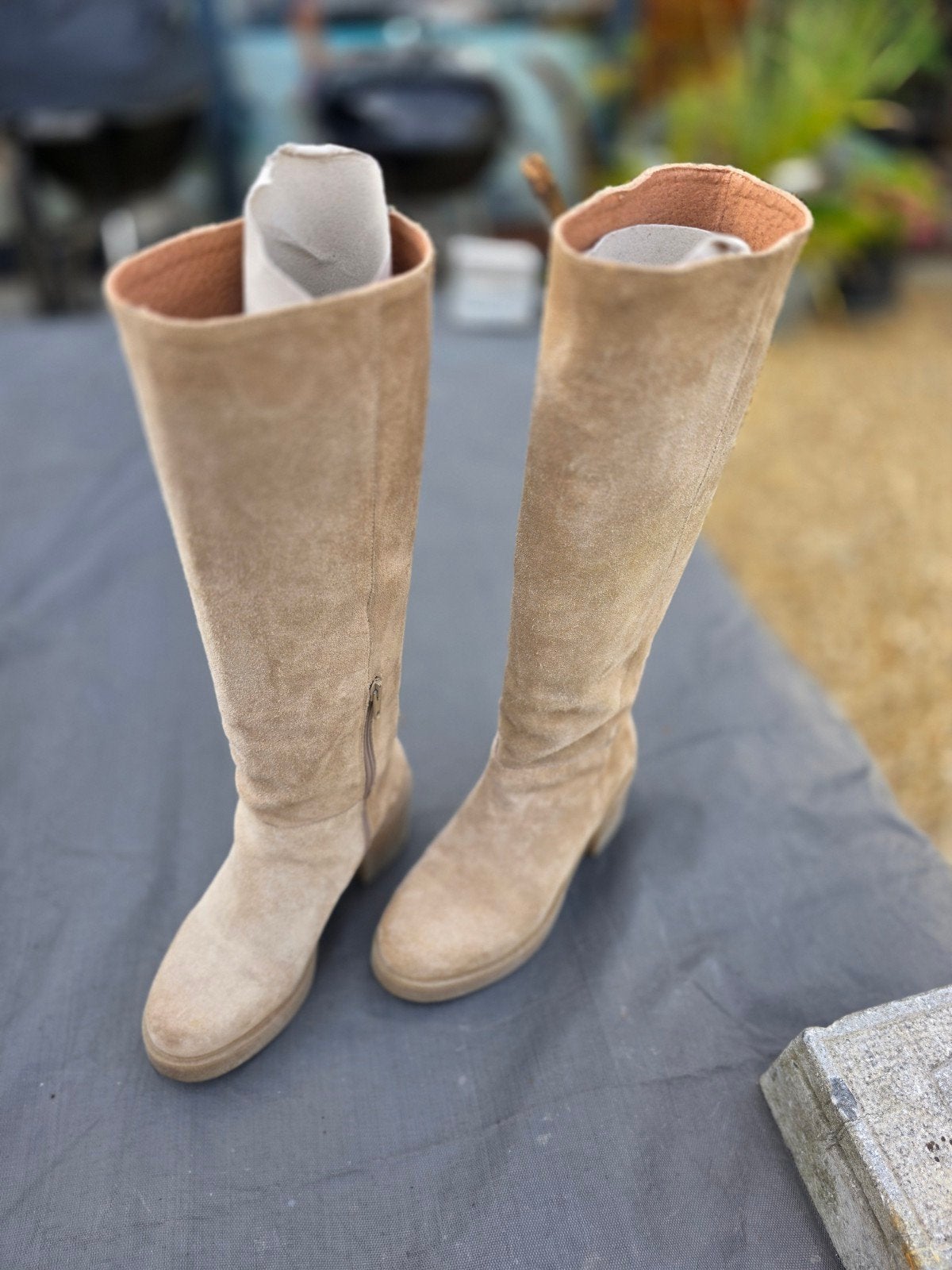 Laarzen Victoria, Kleding | Dames, Hoge laarzen, Beige, Nieuw, Ophalen of Verzenden