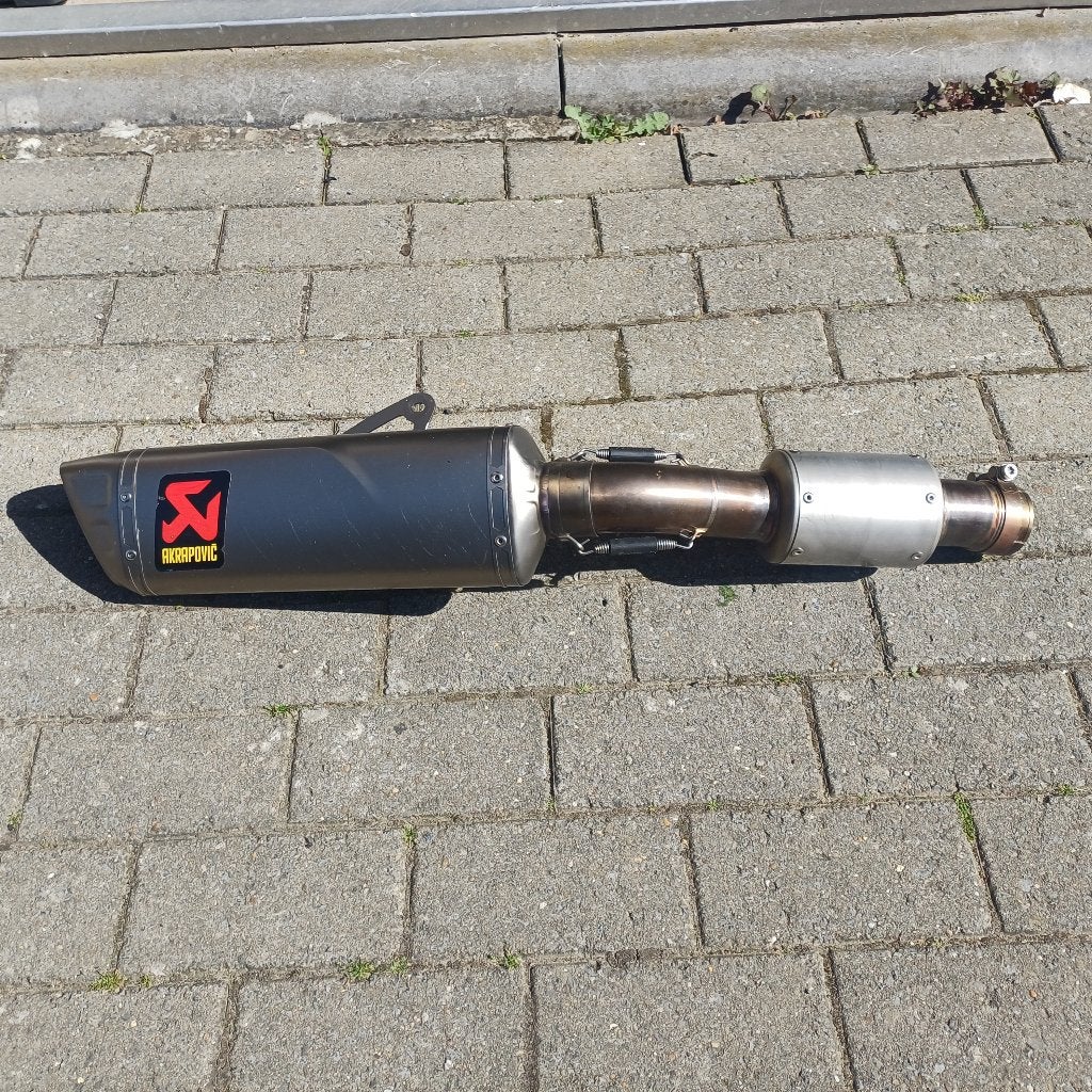 Akrapovic Honda CBR1000 RR-R Track-Day Half-Line, Ophalen, Gebruikt