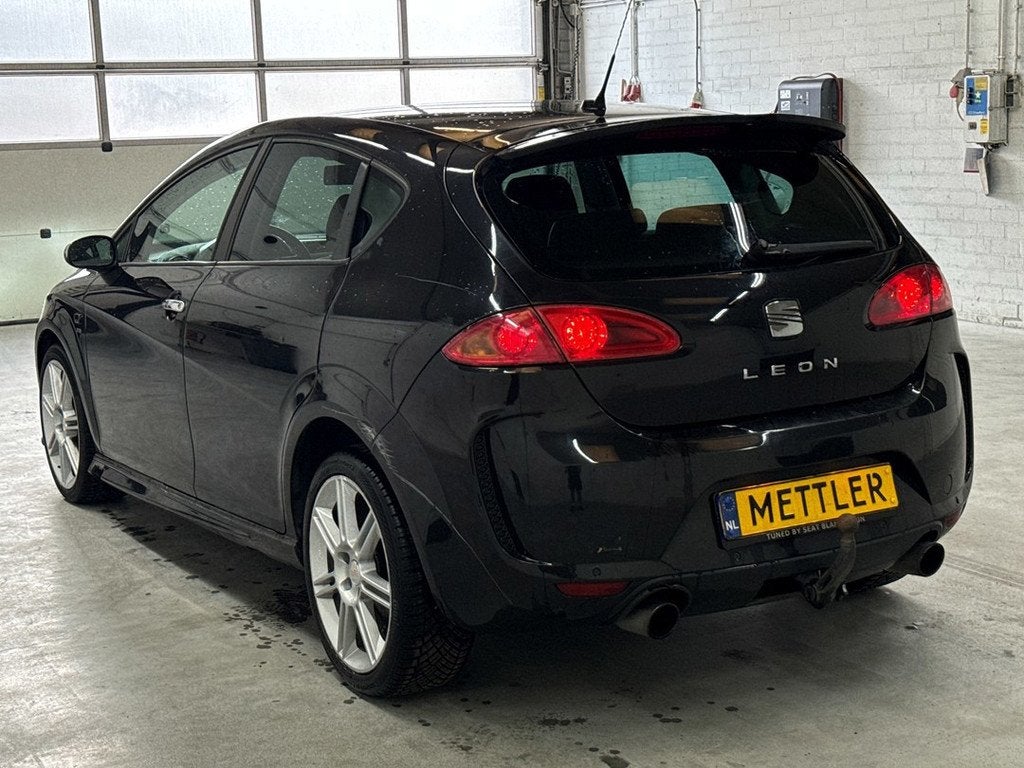 SEAT Leon 1.8 TFSI Businessline High | Trekhaak | Cruise con, Autos, Cuir, Achat, 1295 kg, Entreprise