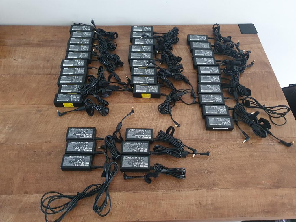 :Partij Laptop Laders 19v,Acer etc, Hipro -Chicony -LiteOn, Ophalen of Verzenden, Gebruikt