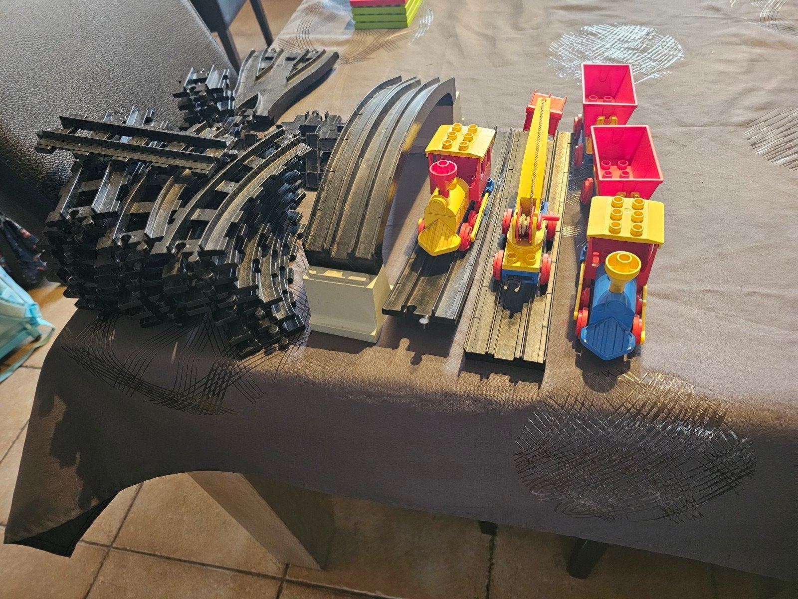 Grand lot LEGO DUPLO Train avec rails, pont, aiguillages et, Enlèvement