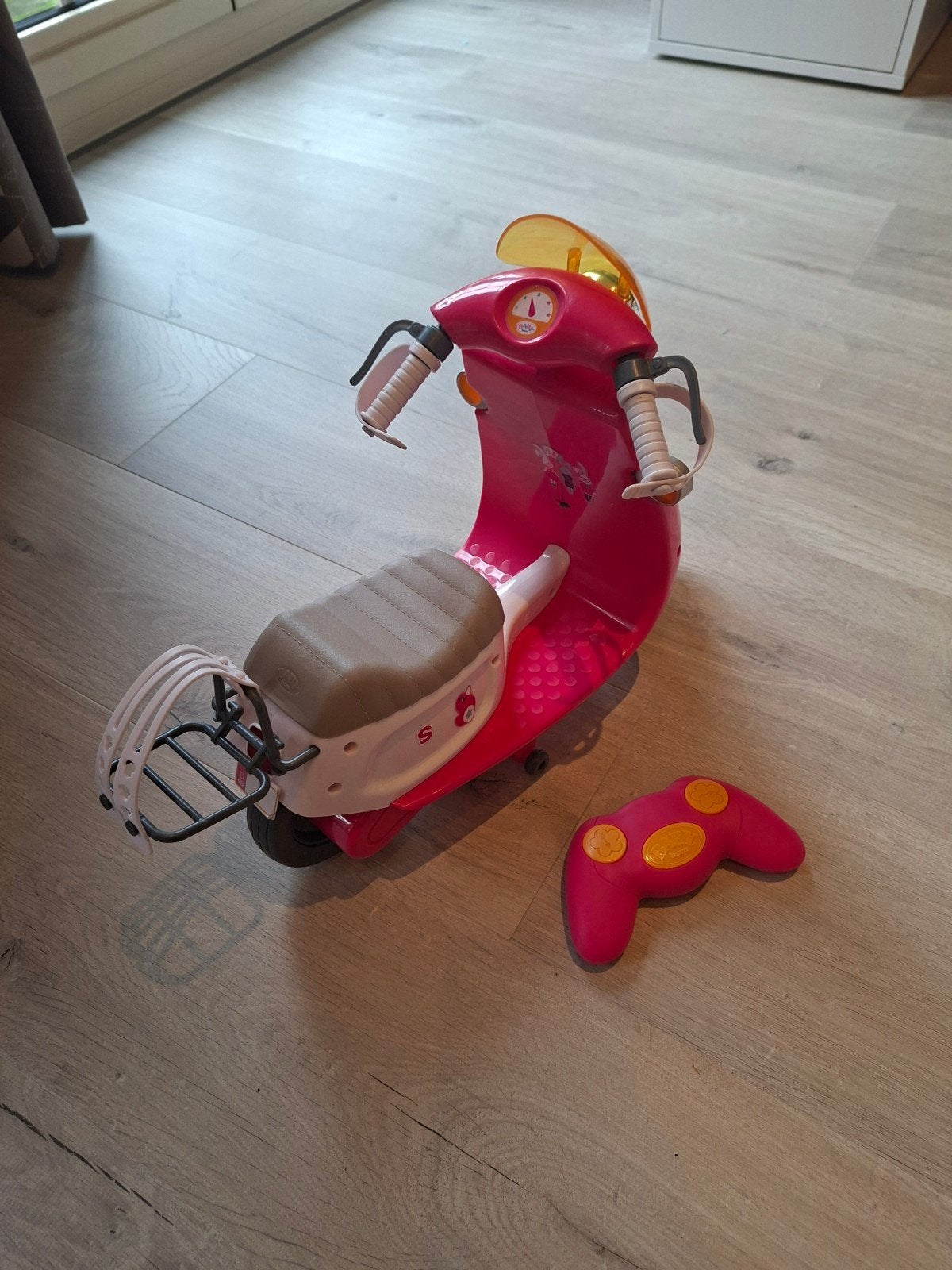 Babyborn scooter, Ophalen, Zo goed als nieuw