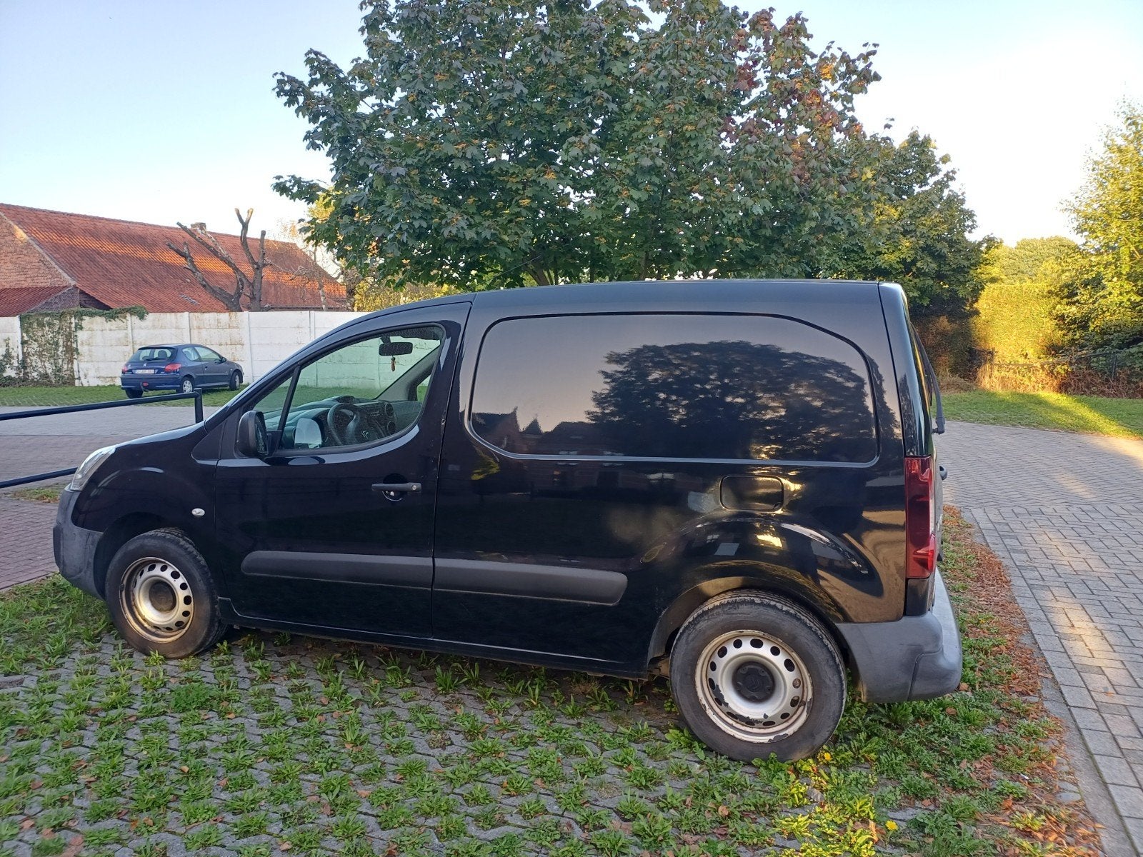Citroën Berlingo 1.6 essence 2017 57373 km, Autos, Achat, Euro 6, 3 places, Boîte manuelle