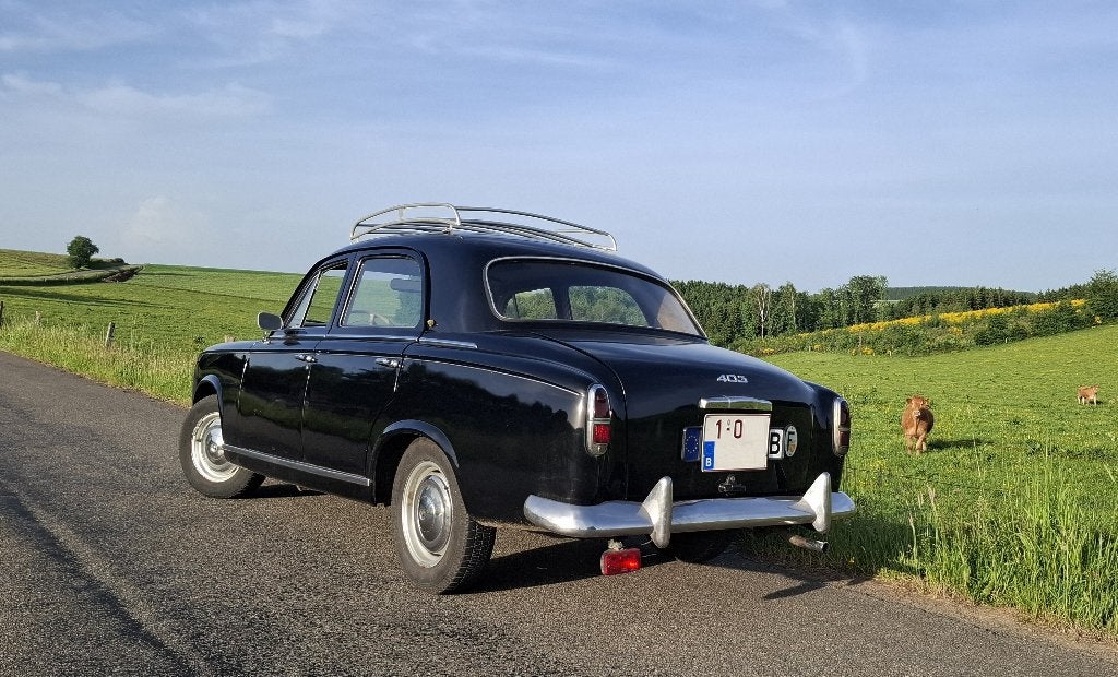 PEUGEOT 403 8CV 1958 Très saine Historique entretien récent, Autos, Autres modèles, Achat, 4 portes, Boîte manuelle