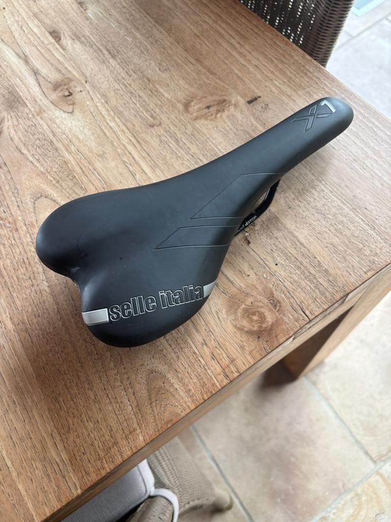 Selle  italia x1 zwart, Enlèvement, Comme neuf, Racefiets, Selle